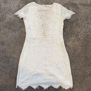 Lace fitted dress